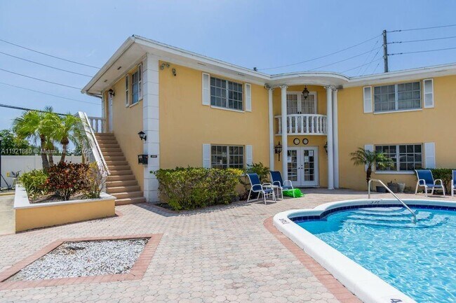 Building Photo - 5840 NE 22nd Way