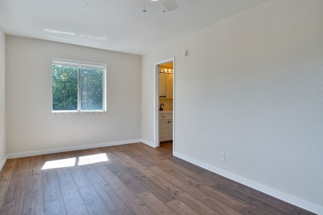 Building Photo - Utilities Included! Updated 2 Bedroom Home...