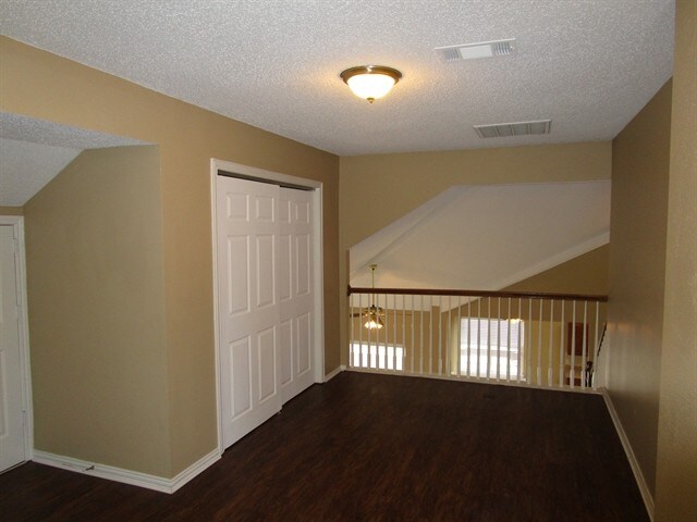 Building Photo - 7107 Grey Dawn Ln