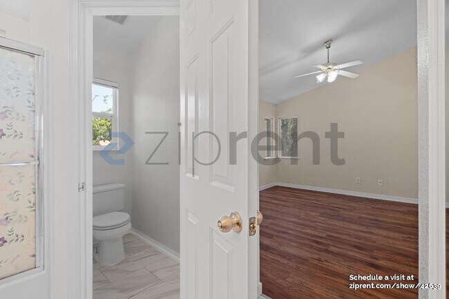 Building Photo - 741 Glencreek Dr