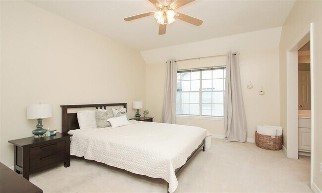 Building Photo - 12123 Mill Stream Way