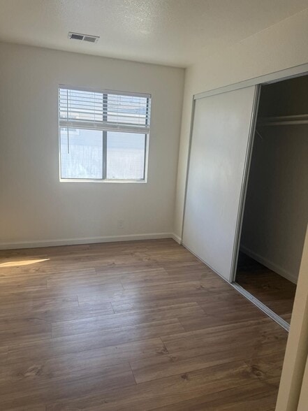 Building Photo - 280 Flint Ct