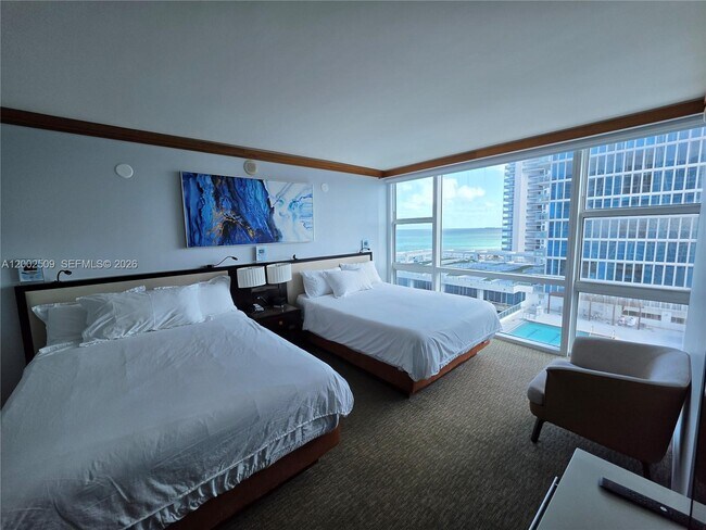 Building Photo - 6801 Collins Ave