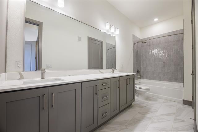 Building Photo - 2700 Old Denton Rd