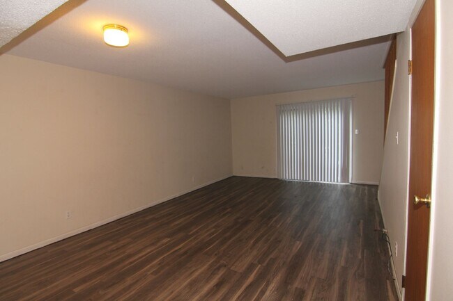 Building Photo - 1802 21st Ave Pl