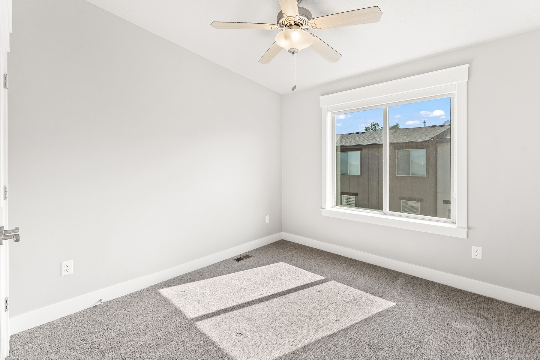 Building Photo - 10374 S Sage Canal Way