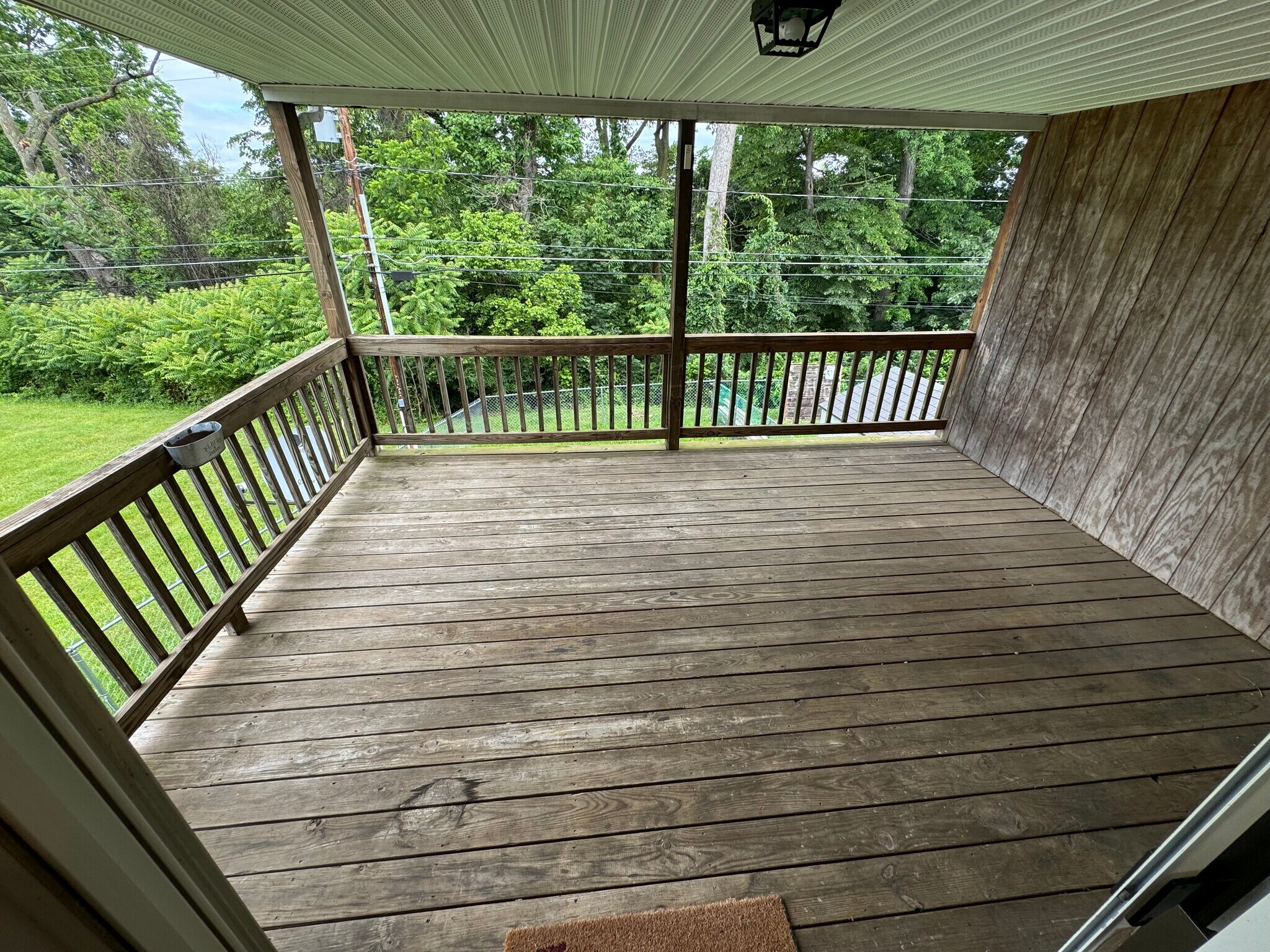 Huge deck for relaxing - 45 S Colonial Dr