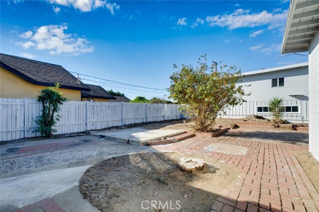 Building Photo - 1201 S Almansor St