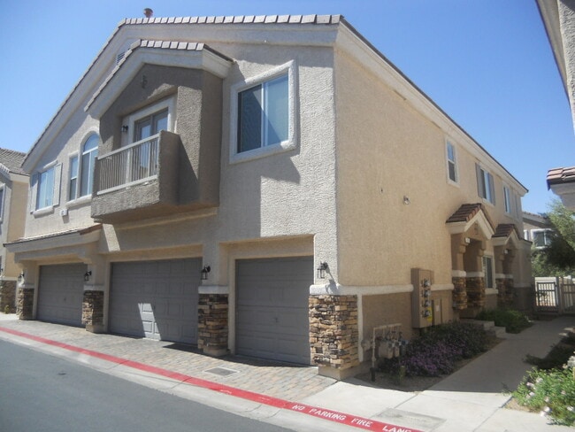 Building Photo - 83 Stock Option St