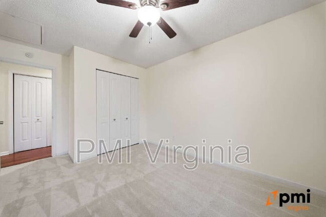 Building Photo - 5413 Brookfield Dr