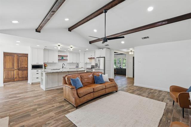 Building Photo - 841 Caublestone Hill Dr