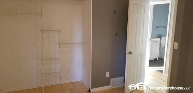 Building Photo - Available Now = 4 Bedroom 2 Bath Updated H...
