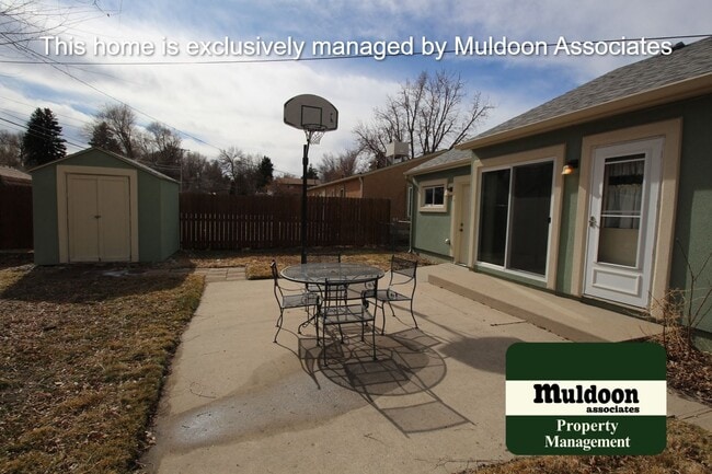 Building Photo - Beautiful Rancher with everything on one level