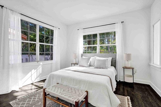 Building Photo - 435 35th St