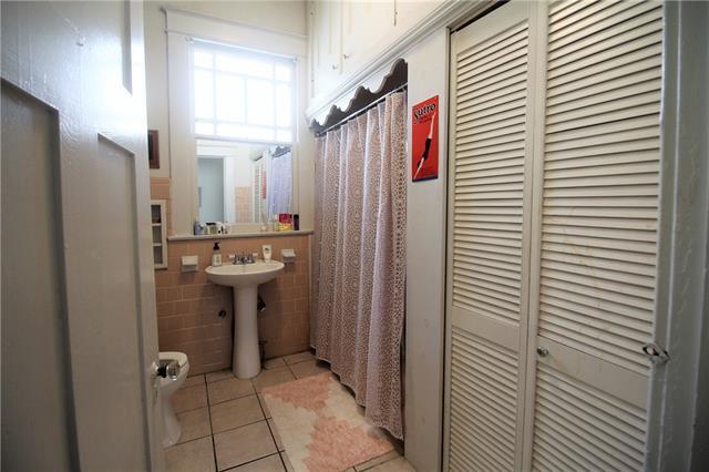 Building Photo - 7811 Freret St