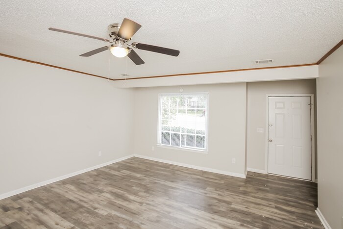 Building Photo - 315 Gales River Rd