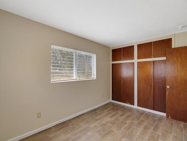 Building Photo - 7502 Pacific Ave