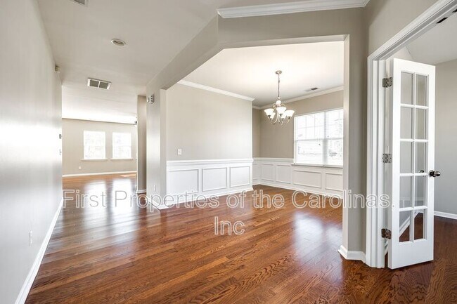 Building Photo - 3000 Sewee Ln