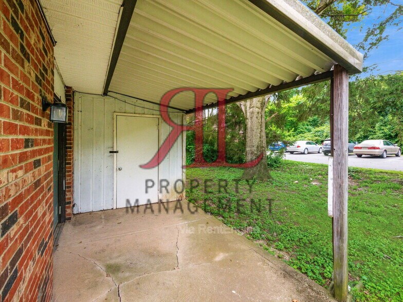 Building Photo - 4923 Myers Rd