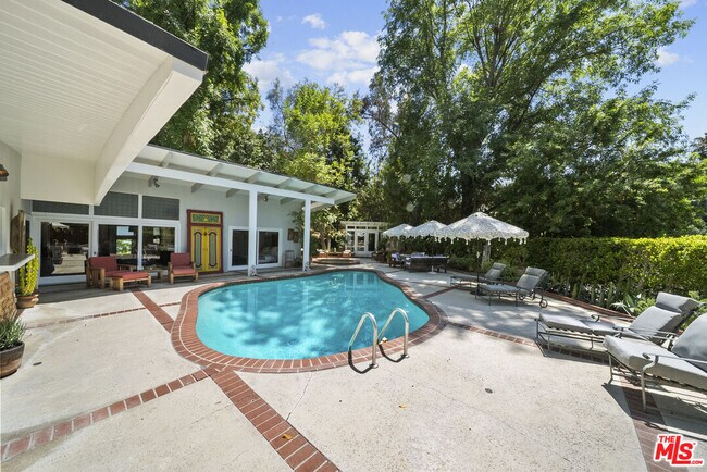 Building Photo - 4620 Balboa Ave
