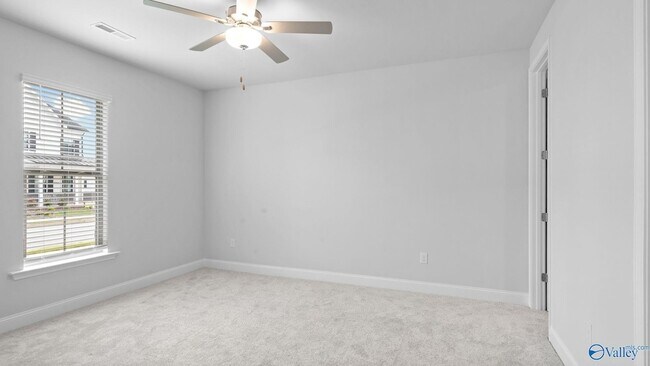 Building Photo - 333 Hay Rake Dr