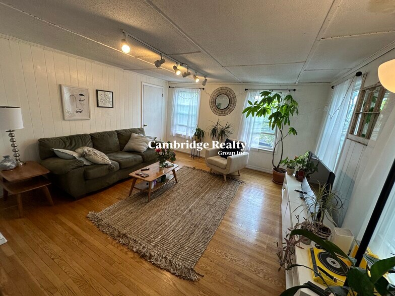 Building Photo - 18 Tremont St