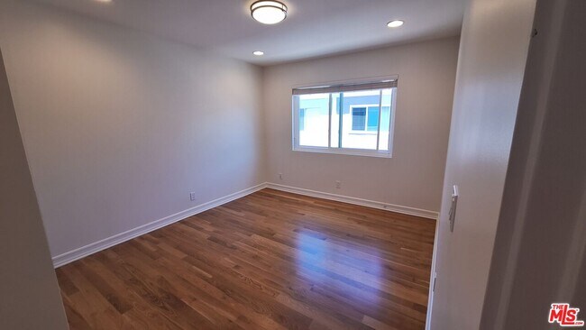 Building Photo - 13055 Mindanao Way