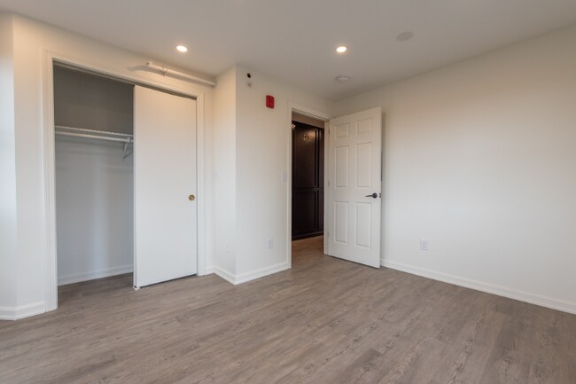 Building Photo - 32 Cargill St