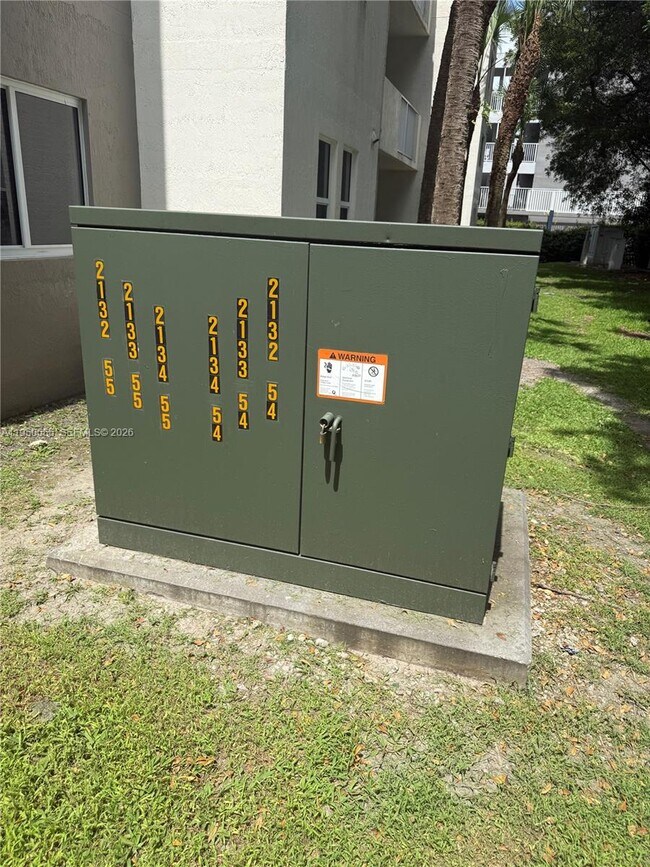 Building Photo - 11040 SW 196th St