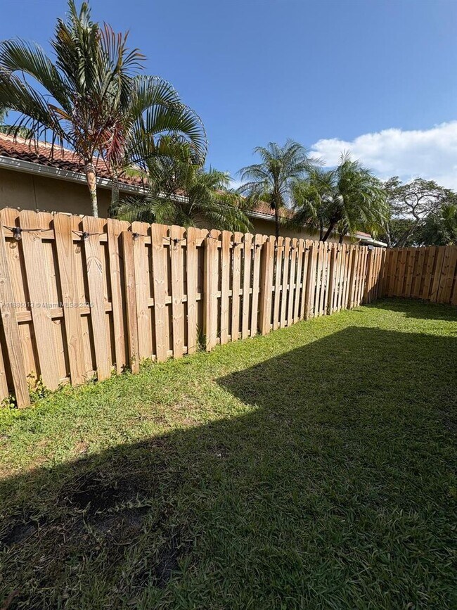 Building Photo - 4128 Sapphire Terrace