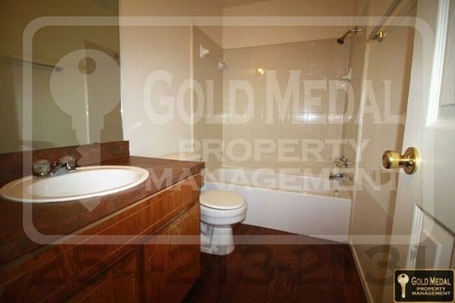 Building Photo - 1208 Industrial Blvd