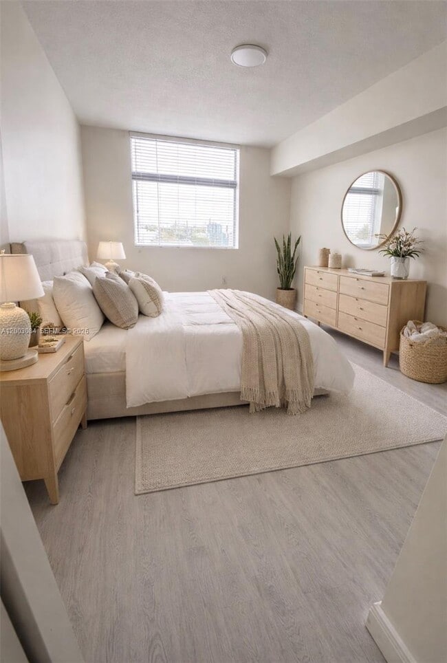 Building Photo - 140 S Dixie Hwy