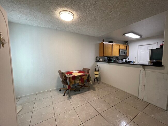 Dining/Kitchen - 1800 Edmond St