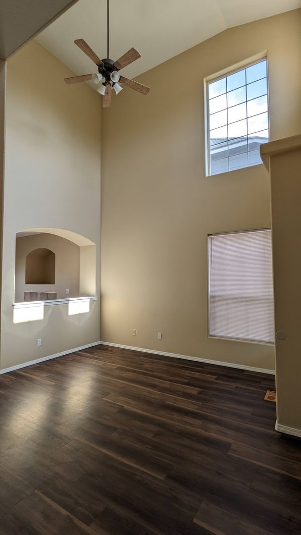 Building Photo - TWO STORY WITH FINISHED WALKOUT BASEMENT A...