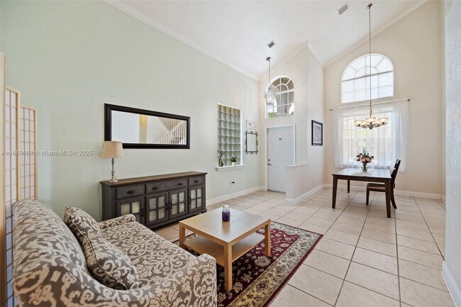 Building Photo - 15376 14th Manor