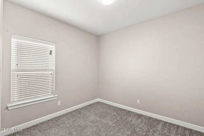 Building Photo - 3496 David Palacio Dr