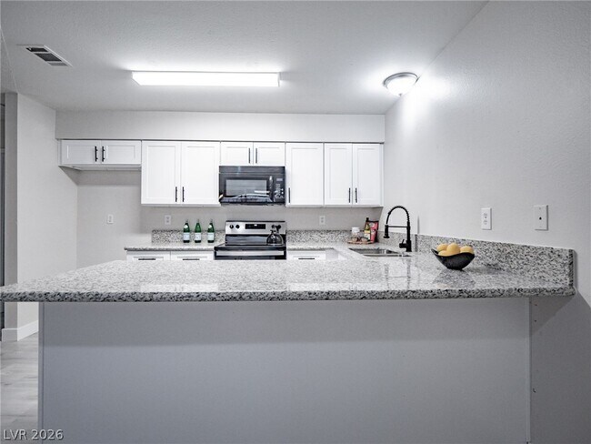 Building Photo - 817 Mantis Way