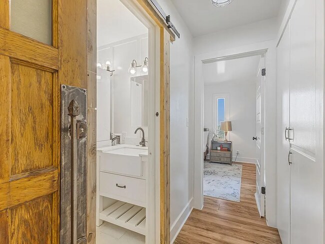 Building Photo - Updated Home in North Salt Lake with Great Views! $500 off first month rent!