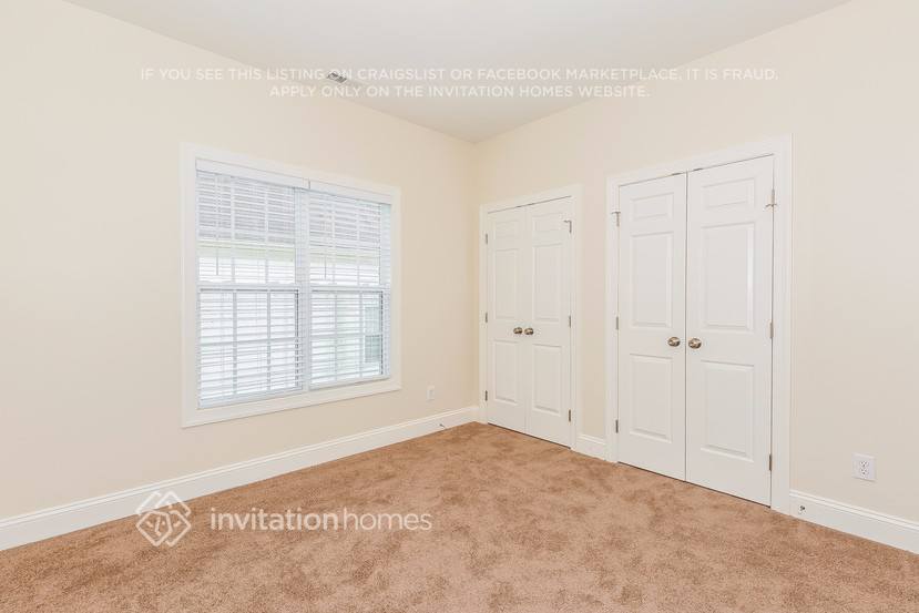 Building Photo - 14004 Ballantyne Meadows Dr