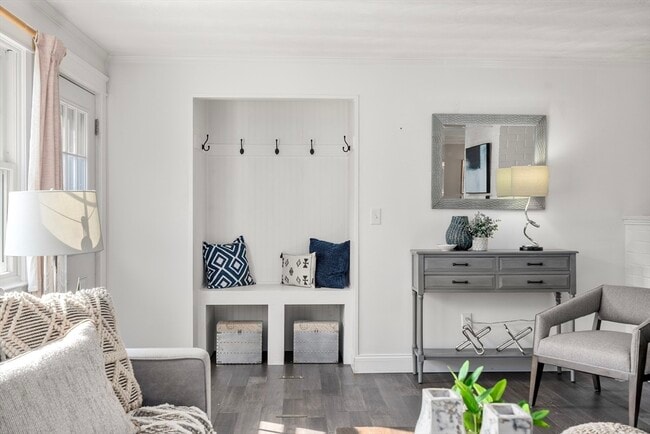 Building Photo - 62 Gregory Rd