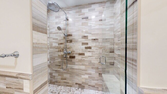 Building Photo - 1431 Riverplace Blvd