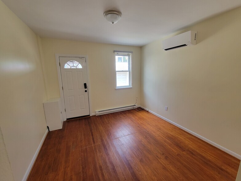 Building Photo - 2221 Choptank Ct