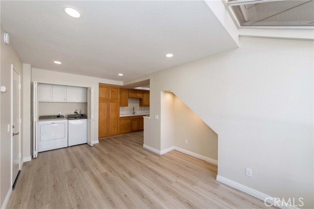 Building Photo - 2182 Avocado Dr