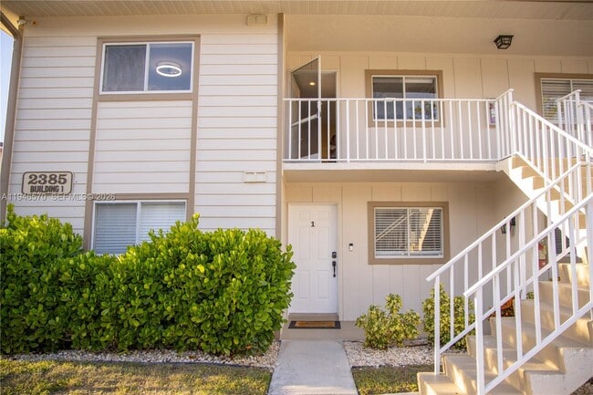 Building Photo - 2385 Naples Trace Cir