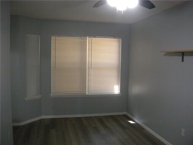 Building Photo - 3400 Speedway-