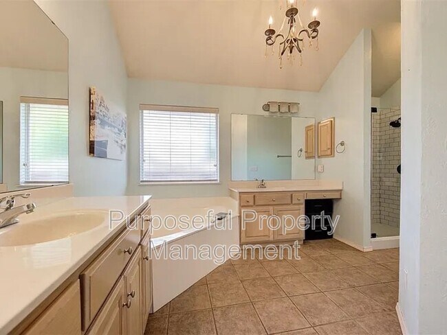 Building Photo - 7320 Stinchcomb Dr