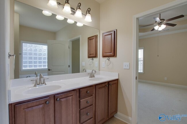 Building Photo - 2505 Caldwell Park Ct SE