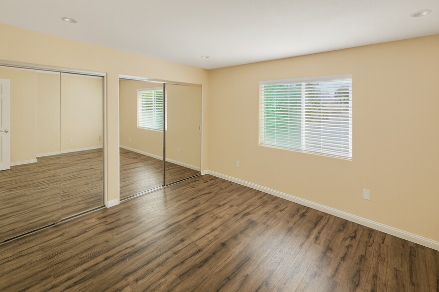 Bedroom 1 - 1906 Stewart St