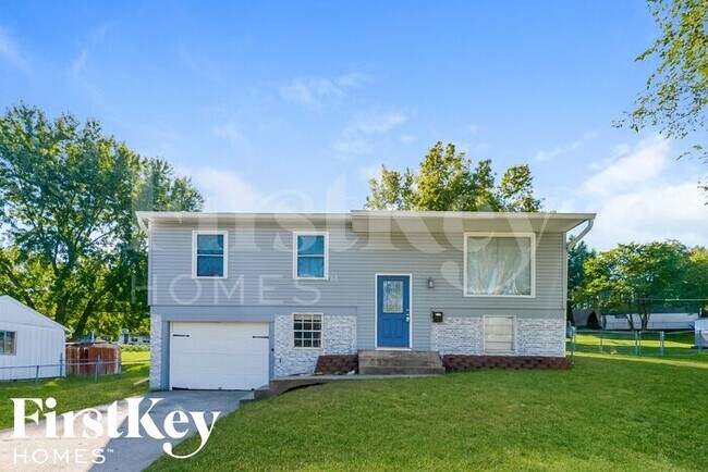 Primary Photo - 18805 E Ponca Dr
