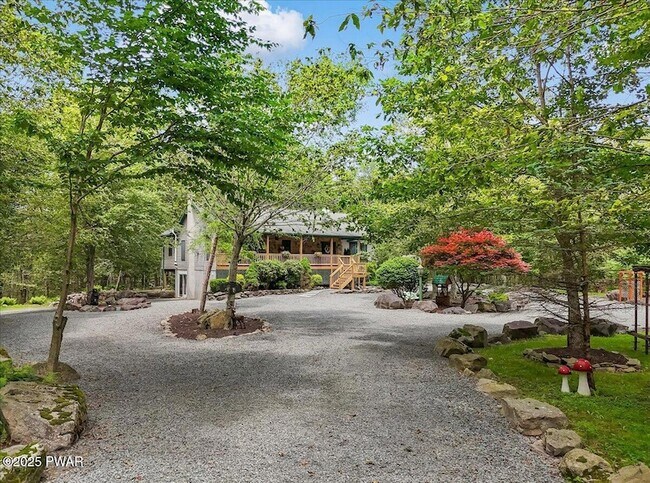 Building Photo - 134 Split Rock Rd